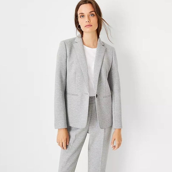 NWT - Ann Taylor - The Petite Hutton Blazer in Double Knit - Light Gray - Picture 1 of 13